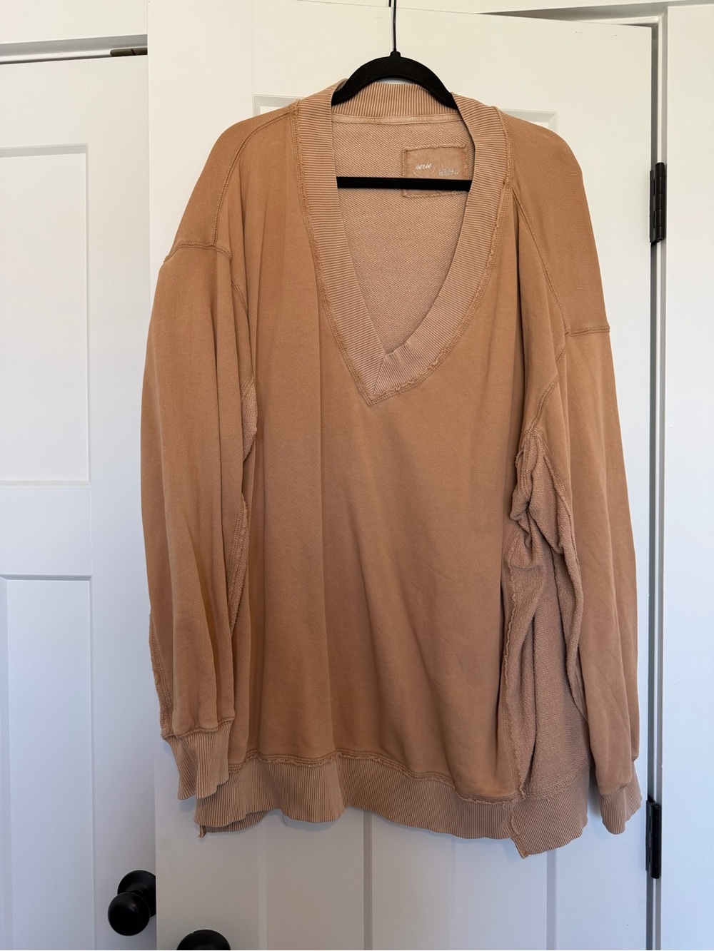 aerie Women's V-Neck Sweater in Tan